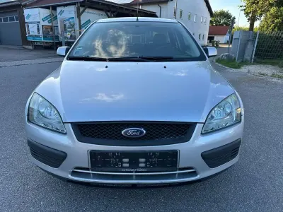Gebraucht Ford Focus Fun X 109 PS (80 kW) 2007 Polarsilber metallic Kombi