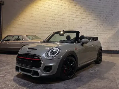 Begagnad Mini John Cooper Works Cabriolet 231 HK (169 kW) 2019 Grå Cab