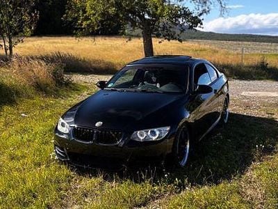 Schwarz Gebraucht 2012 BMW 335 Shadowline Coupé | 18.000 € (Superpreis)