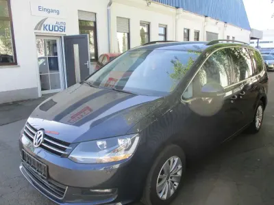 Gebraucht VW Sharan Comfortline 150 PS (110 kW) 2014 Night blue metallic Van / Kleinbus