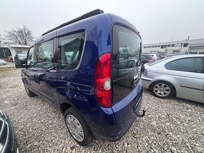 Blau Gebraucht 2010 Fiat Doblò Dynamic Van / Kleinbus | 3.000 € (Superpreis)