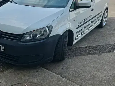 Usado VW Caddy Startline 102 HP (75 kW) 2012 Branco Monovolume