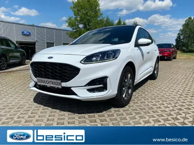 Gebraucht Ford Kuga ST-Line 224 PS (164 kW) 2022 Frozen white (weiss) SUV