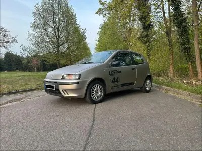 Gebraucht Fiat Punto 60 PS (44 kW) 2002 Silber Kleinwagen