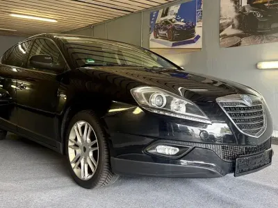 Gebraucht Lancia Delta Gold 140 PS (102 kW) 2012 Schwarz Kleinwagen