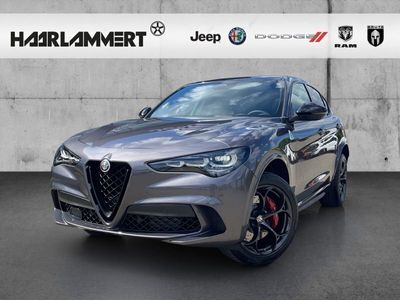 gebraucht Alfa Romeo Stelvio Quadrifoglio Q4 2.9 V6 Bi-turbo AKRAPOVIC+PANORAMA+PDC+KAMERA Ähnliche Fahrzeugangebote