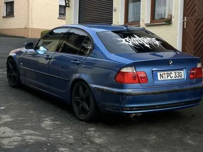 Gebraucht BMW 330 Sport Line 231 PS (169 kW) 2000 Blau Limousine