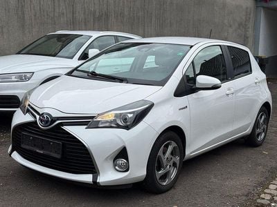 Gebraucht Toyota Yaris Hybrid Edition-S 115 PS (84 kW) 2017 Weiß Limousine