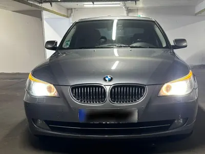 Gebraucht BMW 530 Advantage 235 PS (172 kW) 2007 Grau Limousine
