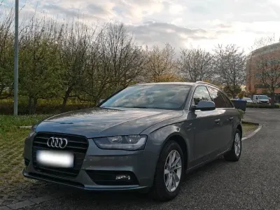 Gebraucht Audi A4 143 PS (105 kW) 2012 Grau Kombi