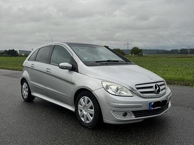 Mercedes B180