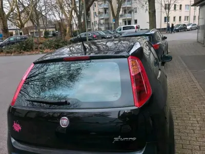 Gebraucht Fiat Punto 79 PS (58 kW) 2008 Schwarz Kleinwagen