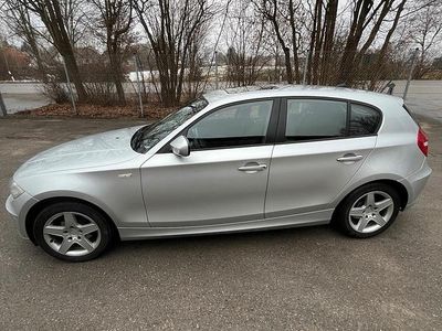 Gebraucht BMW 116 122 PS (89 kW) 2011 Silber Kleinwagen