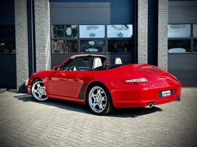 Gebraucht Porsche 911 Carrera S Cabriolet 355 PS (261 kW) 2005 Rot Cabrio