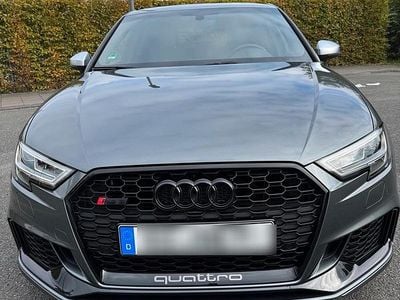 Grau Gebraucht 2018 Audi RS3 Limousine | 52.950 € (Teuer)