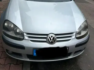 Gebraucht VW Golf V 105 PS (77 kW) 2004 Silber Kleinwagen