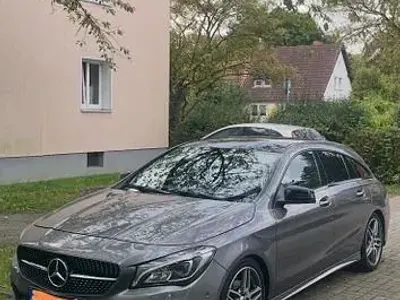 Gebraucht Mercedes CLA200 AMG line 136 PS (100 kW) 2017 Schwarz Coupé