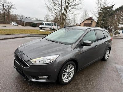 Gebraucht Ford Focus Business Edition 125 PS (91 kW) 2017 Grau Kombi