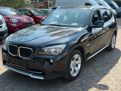 Gebraucht BMW X1 xLine 143 PS (105 kW) 2011 Saphirschwarz (metallic) SUV