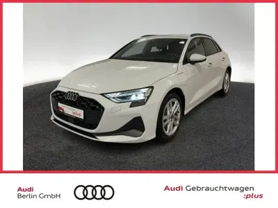 Gebraucht Audi A3 204 PS (150 kW) 2025 Gletscherweiß metallic Limousine