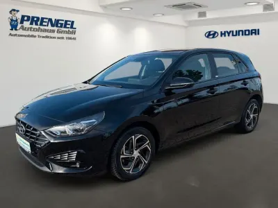 Gebraucht Hyundai i30 Edition 30 120 PS (88 kW) 2021 Schwarz Limousine