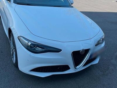 Gebraucht Alfa Romeo Giulia 200 PS (147 kW) 2019 Weiß Limousine