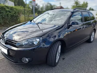 Gebraucht VW Golf VII Match 122 PS (89 kW) 2013 Schwarz Kombi