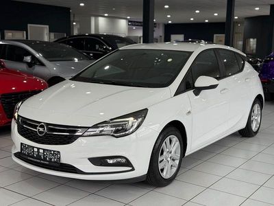 Gebraucht Opel Astra Edition 125 PS (91 kW) 2018 Weiß Limousine