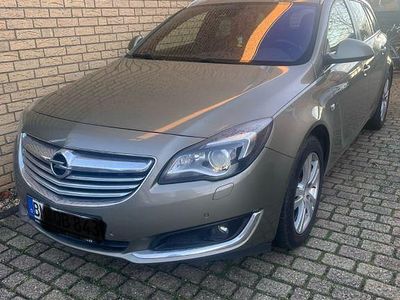Gebraucht Opel Insignia Edition 194 PS (142 kW) 2013 Grün Kombi