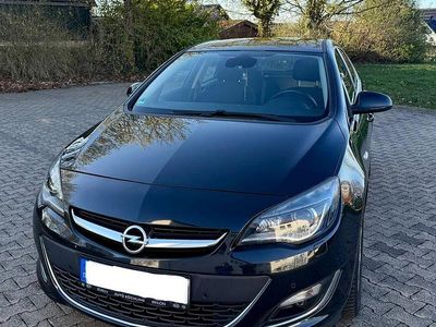 Gebraucht Opel Astra Exklusiv 165 PS (121 kW) 2014 Schwarz Limousine