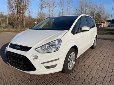 Weiß Gebraucht 2013 Ford S-MAX Trend Van / Kleinbus | 4.999 € (Fairer Preis)