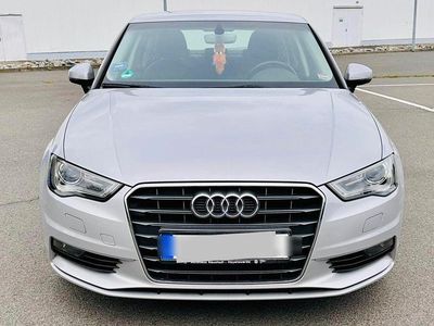 Grau Gebraucht 2015 Audi A3 Attraction Limousine | 10.300 € (Fairer Preis)