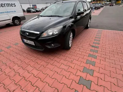 Gebraucht Ford Focus 109 PS (80 kW) 2009 Schwarz Kombi