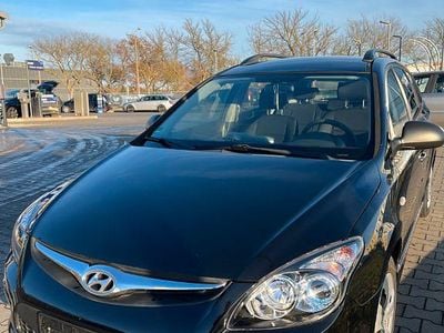 Schwarz Gebraucht 2011 Hyundai i30 Kombi | 4.290 € (Fairer Preis)
