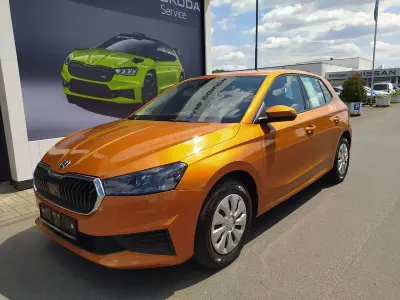 Gebraucht Skoda Fabia Active 95 PS (69 kW) 2022 Phoenixorange metallic Kleinwagen