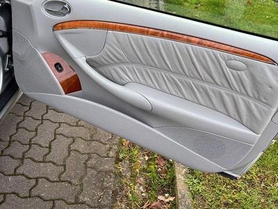 Gebraucht Mercedes CLK320 Elegance 260 PS (191 kW) 2005 Grau Coupé