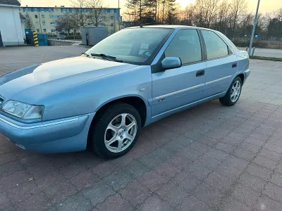 Gebraucht Citroën Xantia 81 PS (59 kW) 1999 Silber Limousine