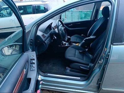 Usata Mercedes A180 2005 Blu Utilitaria