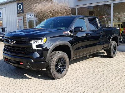 Neu Chevrolet Silverado 360 PS (264 kW) 2025 Schwarz SUV