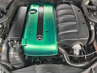 Mercedes E220