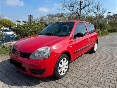 Second-hand Renault Clio II 59 CP (43 kW) 2008 Roșu Hatchback