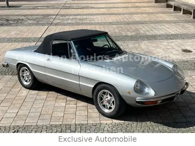 Occasion Alfa Romeo Spider Veloce 129 ch (94 kW) 1971 Argent Cabriolet