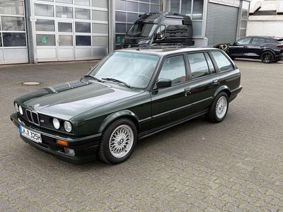 Second-hand BMW 325 Sport Line 170 CP (125 kW) 1989 Verde Break