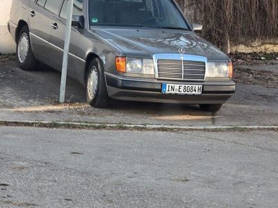 gebraucht Mercedes E300 124H Kennzeichen