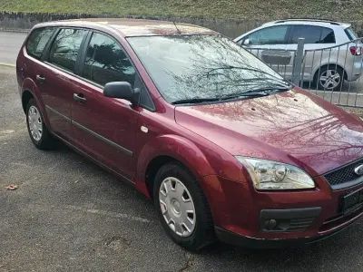 Brugt Ford Focus 101 HK (74 kW) 2005 Andere farben Stationcar