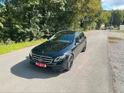 Gebraucht Mercedes E220 194 PS (142 kW) 2017 Schwarz Kombi