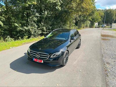 Schwarz Gebraucht 2017 Mercedes E220 Kombi | 19.666 € (Fairer Preis)