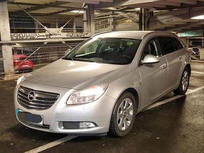 Gebraucht Opel Insignia 136 PS (100 kW) 2012 Silber Kombi