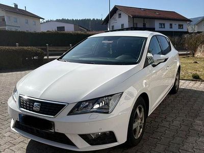 Usata Seat Leon Style 125 CV (91 kW) 2017 Bianco Berlina