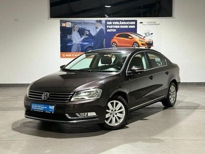 Gebraucht VW Passat 105 PS (77 kW) 2011 Braun Limousine